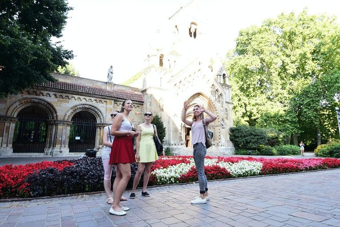 101 things in Budapest - Full Day Tour with Lunch & Metro Pass - Key things to know before you go