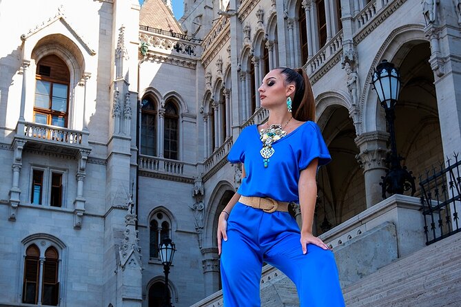 2 Hours Budapest Photo Walk - Pest landmarks: Hungarian Parliament area, St. Stephen’s Basilica, and Liberty Bridge