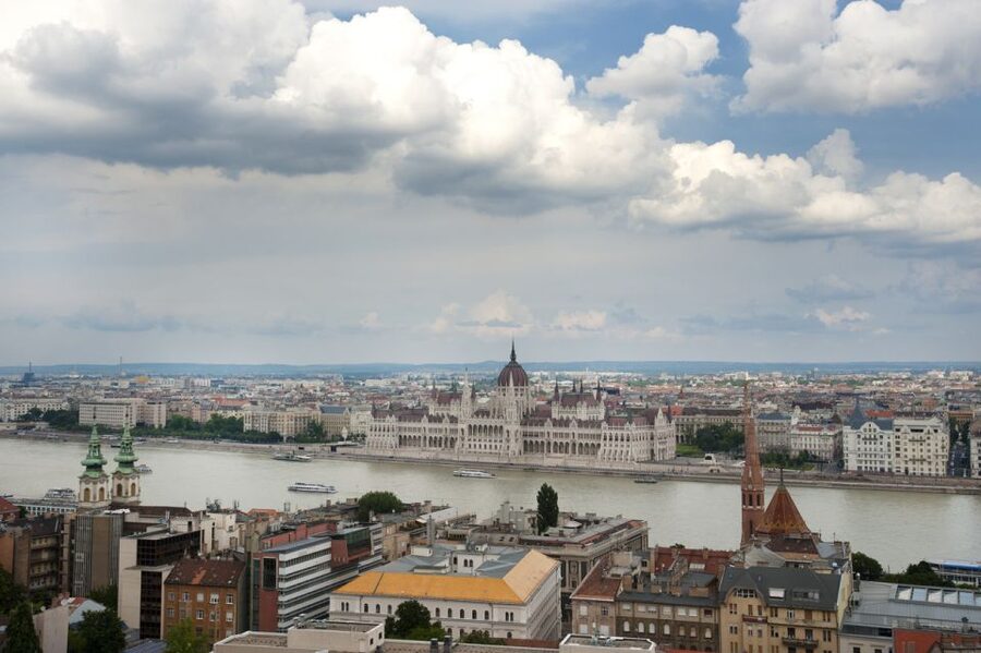 3-Hour Orientation Walking Tour of Buda and Pest - Castle Hill and Royal-era landmarks: Matthias Church, Buda Castle, and the Royal Palace area