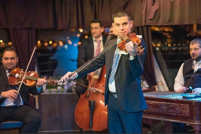 4 Course Dinner Cruise with Operetta, Folk Show and Welcome Drink - Drinks on Board: Welcome Drink Included, Plan for the Rest