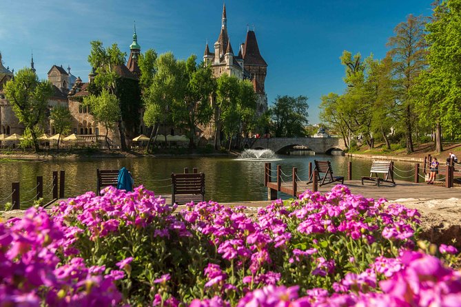 4 hours long private minivan tour in Budapest - Pickup in Budapest: start points that keep your morning easy