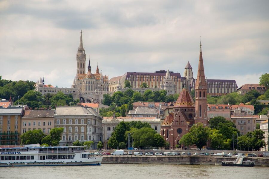6 hour Budapest walking tour - What the tour includes inside, and what you must budget separately