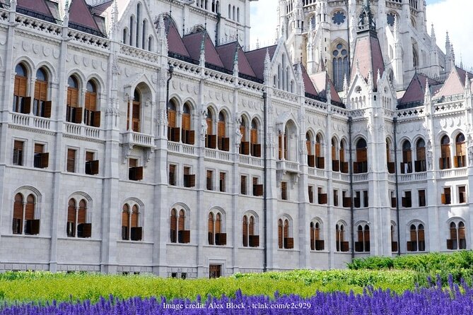 A Day in Budapest: Private Tour with Tickets Included - Dohány Street Synagogue and the Rumbach Street option