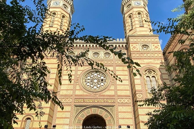 A Day in Budapest: Private Tour with Tickets Included - Bisztró Csárda lunch break: good timing, but plan your own meal
