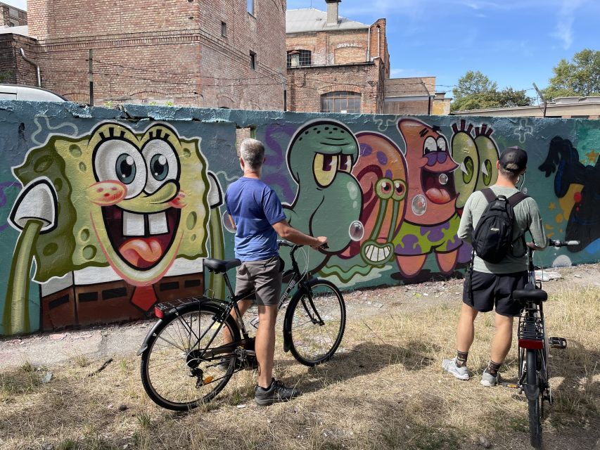 Alternative Bike tour: Graffiti Wall and Peace - What you should bring and how to plan for 30 km