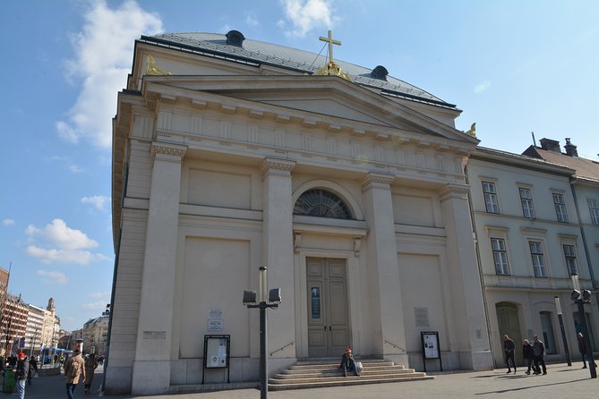 Alternative Budapest Walking Tour - Meeting at the Lutheran Church, then walking into the alternative map
