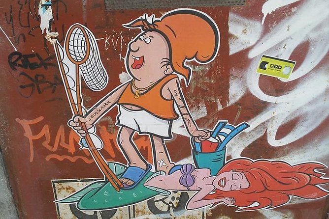 Alternative Street Art Free Walking Tour of Budapest - How the Guide Turns Murals Into Budapest History