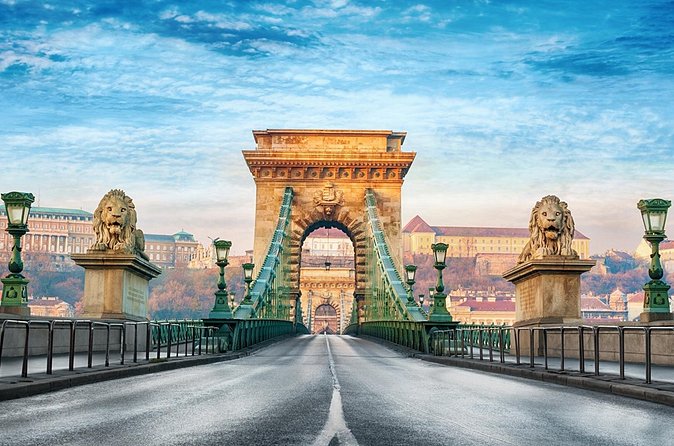 Arrival Transfer: Budapest Airport BUD to Budapest by Sedan - The 35 minutes ride: use it to reset, not just commute