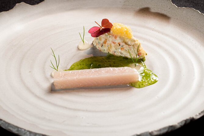 Audio visual multi-sensory chefs journey dinner experience - Finding the hidden room in Budapest, and what to expect at 7:30 pm