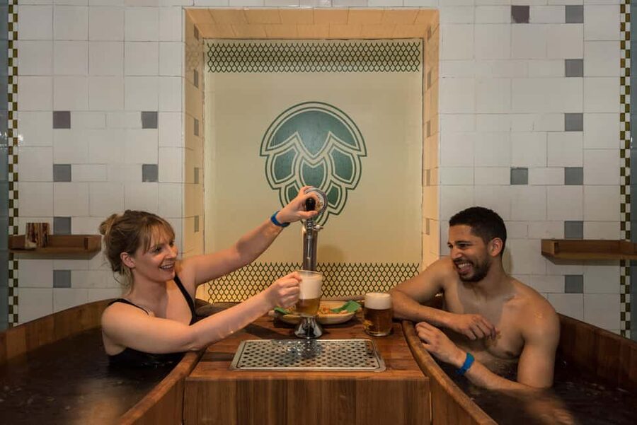 Beer Spa with optional Széchenyi Bath Tickets - Meeting point at Széchenyi: finding the BeerSpa doors