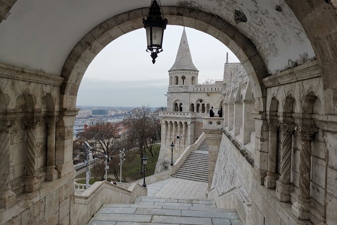 Best Historical Sights of Budapest Tour - St Stephen Basilica and the Holy Right Hand reliquary