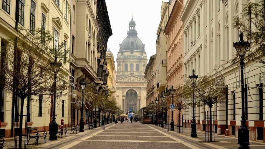 Best of Budapest: Private Walking Tour with a Local - Practical Walking-Tour Comfort Tips (So You Stay in Enjoy Mode)