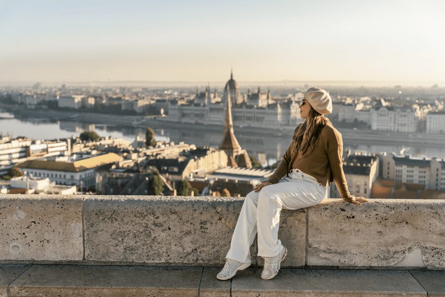 Buda Castle: Private photoshoot with a local guide - Morning versus night: choosing the right mood