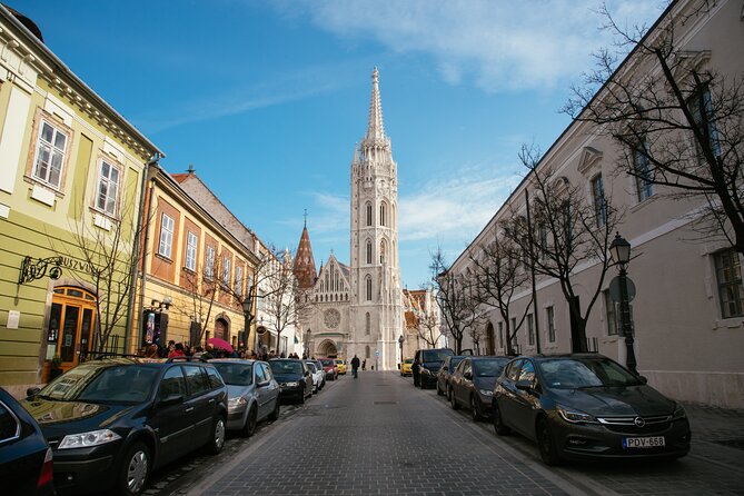 Buda Castle's Secrets with a Historian - Holy Trinity Column: A Quick Start That Sets the Timeline