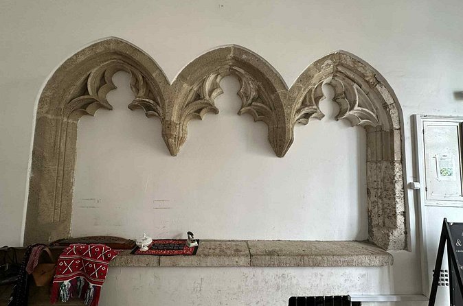Buda Castle Tour: History and Architecture - Sigismund Church remains: a tiny stop with a big meaning