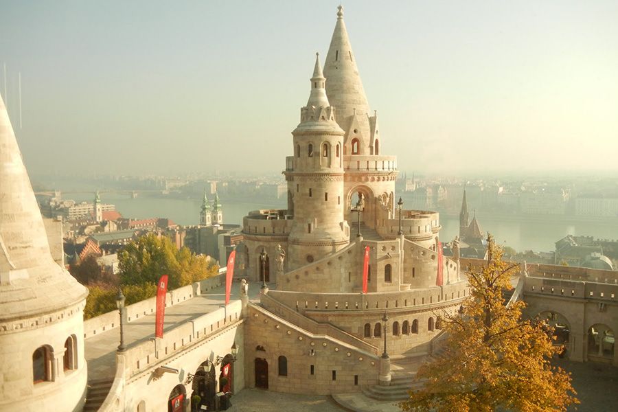 Buda Castle Walking Tour: A Kingdom of Many Nations - Secret garden, hussars, Turul bird, and the chess-machine legend