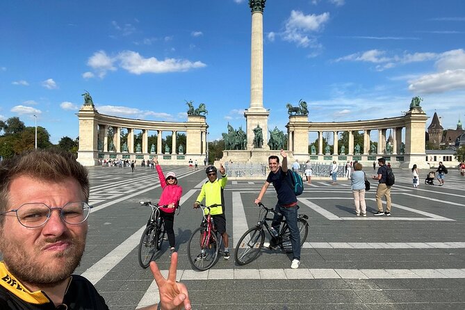 Budapes Grand Sightseeing Bike Tour - Erzsébet Bridge: architecture views plus a WWII reconstruction story