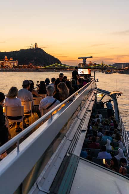 Budapest: 1-Hour Evening Sightseeing Cruise with Drink - Why 1 Hour on the Danube Feels Like the Best Use of Evening Time