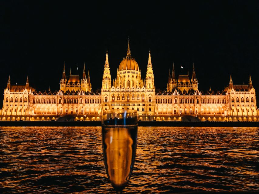 Budapest: 1-Hour Evening Sightseeing Cruise with Drink - Price and Value: Is $29 for a 1-Hour Danube Cruise Worth It?