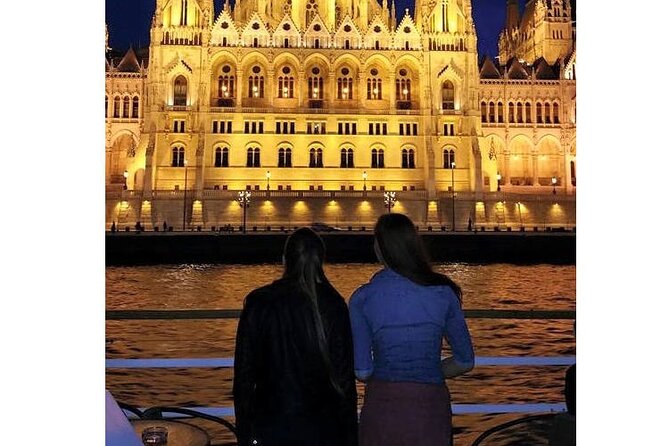 Budapest: 1-Hour Highlights Cruise with Welcome Drink - Onboard Wi-Fi: Helpful, Not Magical