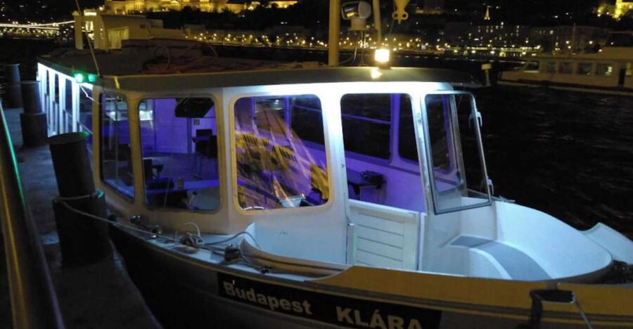 Budapest: 1-Hour Private Boat Cruise - Who Should Book This, and Who Might Want Something Else