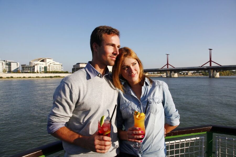 Budapest: 1 hr Sunshine Booze Cruise with Prosecco - Non Guided Cruise Reality: How to Make It Worth Your Hour