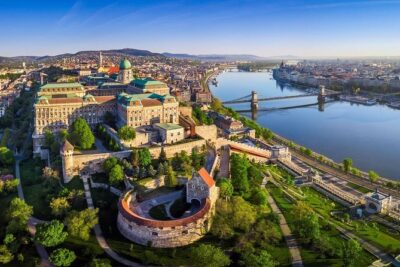 3-Hour Live-guided Bus Tour and 1-hour River Cruise