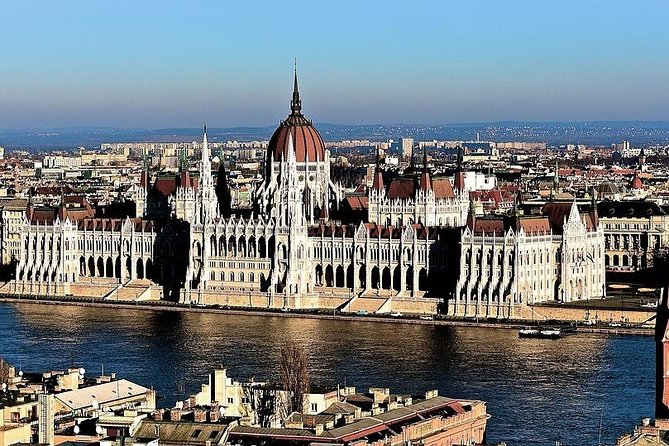 Budapest: 3-Hour Live-guided Bus Tour and 1-hour River Cruise - The Hungarian State Opera House on Andrássy út