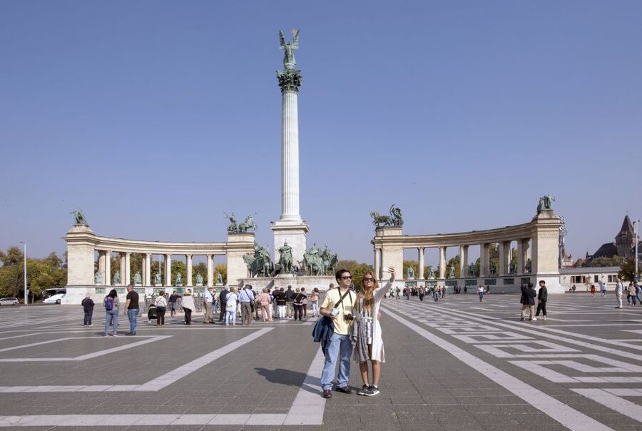 Budapest: 3-Hour Trabant Sightseeing Tour - Should you book this Trabant sightseeing tour in Budapest?