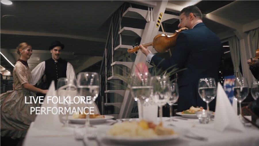 Budapest: 4-Course Dinner River Cruise with Live Folk Music - Photos and seating: how to get the best views without stressing
