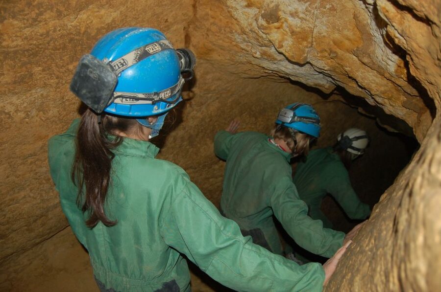 Budapest: Adventure Caving Tour with Guide - From helmet to crawl: what happens inside for 3 hours