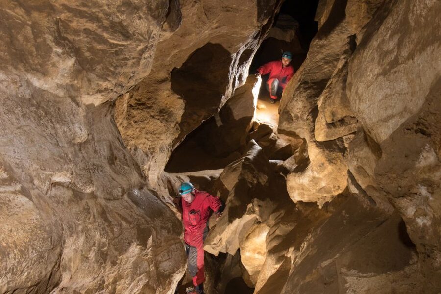 Budapest: Adventure Caving Tour with Guide - Meeting point, getting there, and how the tour starts