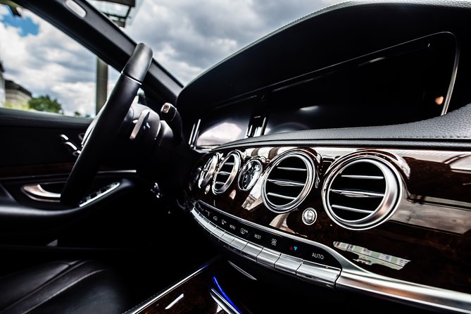 Budapest Airport Private Luxury Transfer by MB SClass/BMW7/AudiA8 - Timing and traffic reality in Budapest, plan like a pro