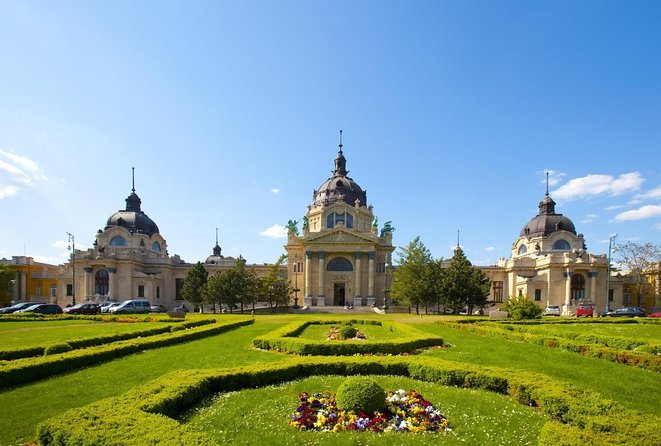 Budapest All in One Small Group Walking Tour with Strudel Stop - Key highlights at a glance