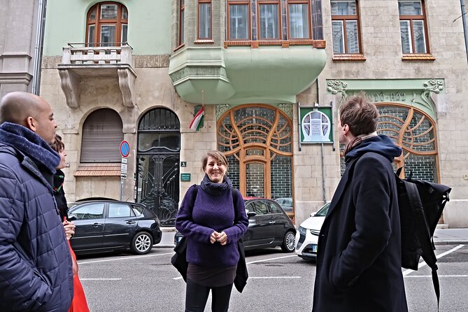 Budapest Art Nouveau Walking Tour - The in-between stops: Bedö House, Hungarian State Treasury, and more