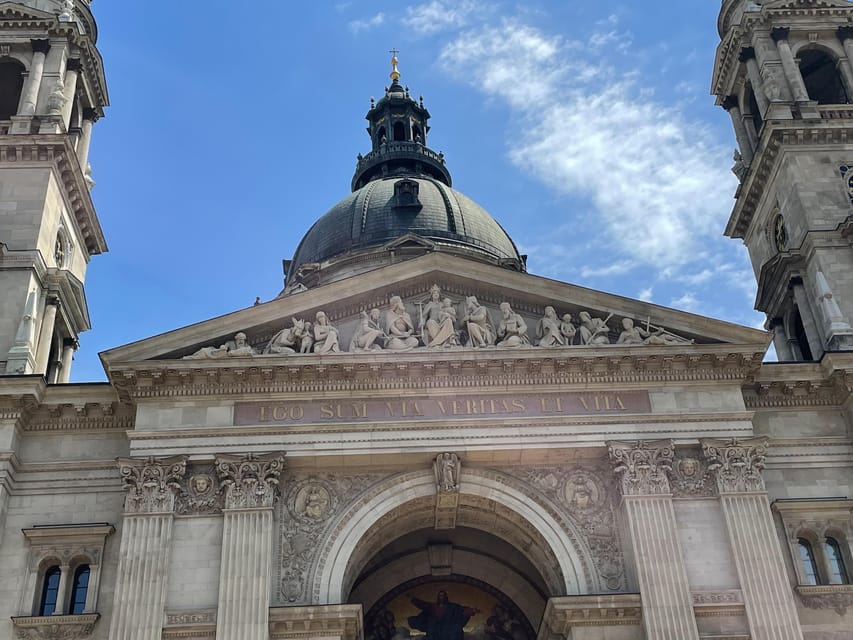 Budapest: Assist the Authorities Outdoor Escape Room Game - Who This Budapest Case Is Best For