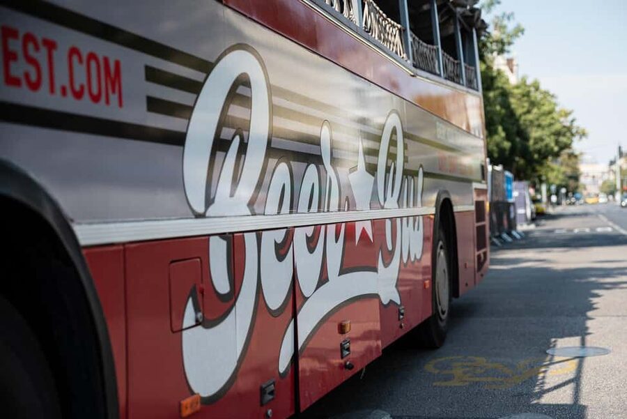 Budapest: BeerBus Sightseeing Tour with unlimited beer - The 1-hour route, stop by stop, and what to watch for