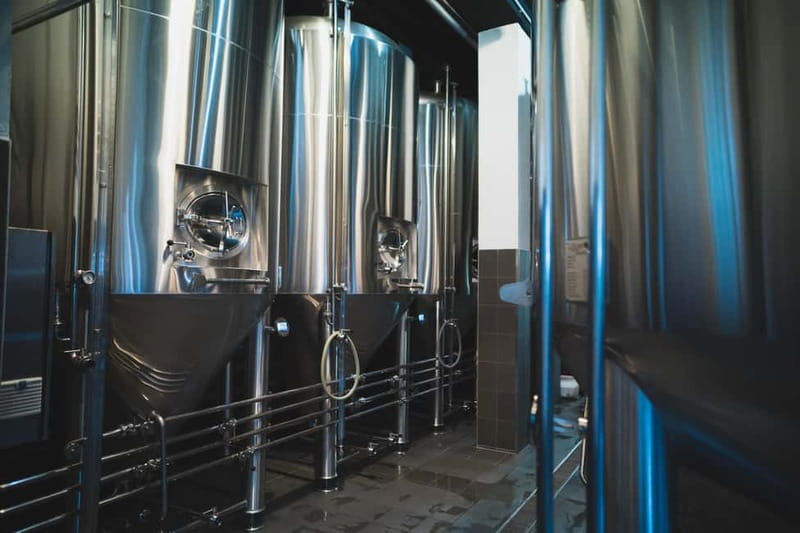 Budapest: Brewery Tour at "First Craft Beer" & Beer Tasting - The tasting flight: IPAs, fruited sours, and barrel-aged heaviness
