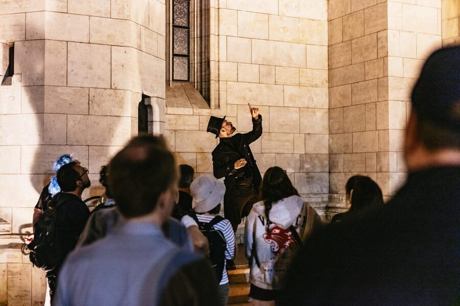 Budapest: Buda Castle District Vampires and Myths Night Tour - Where the tour starts: Zero Kilometre Stone and the funicular option