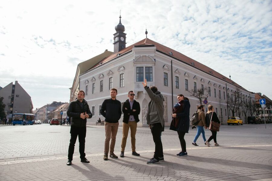 Budapest: Buda Castle District Walking Tour with a Historian - Starting at Szentháromság tér, Then Getting Oriented Fast
