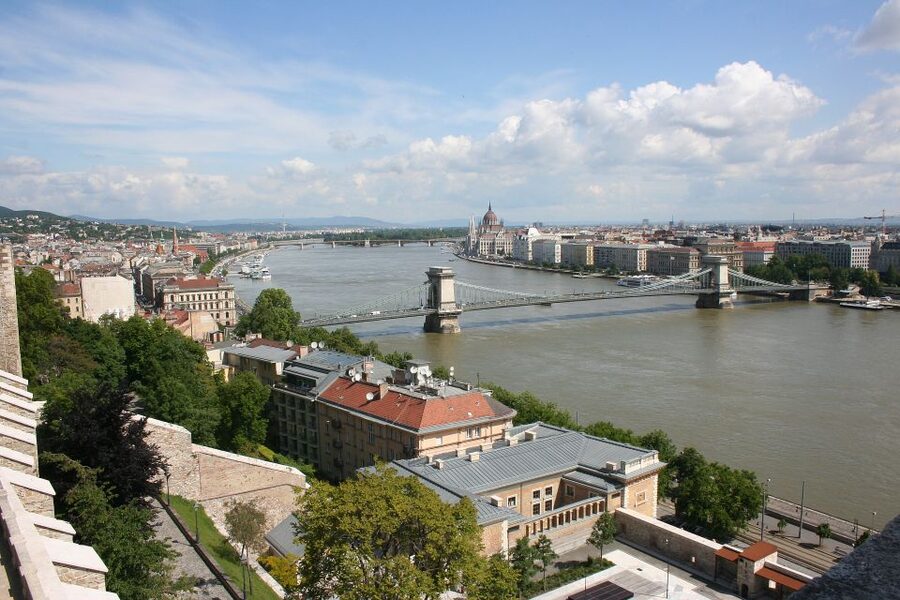 Budapest: Buda Castle Private Walking Tour - Price and logistics: what $141 per group really buys you