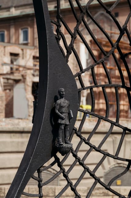Budapest: Buda Castle Walking Tour & Folk Music Performance - Price, value, and who this tour fits best