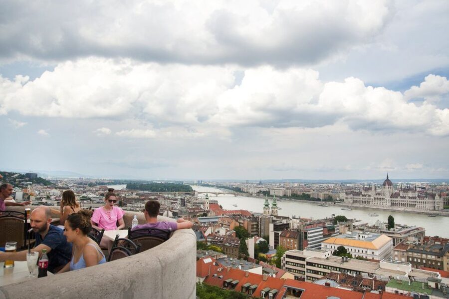 Budapest: Buda Castle Walking Tour in German - Key highlights to look forward to