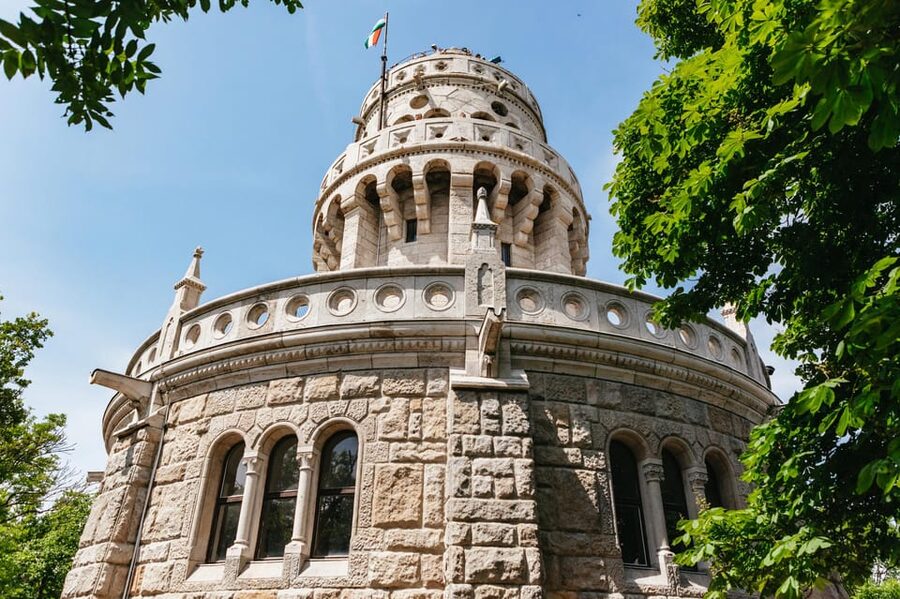 Budapest: Buda Hills Guided Hiking Tour with Optional Lunch - Optional lunch stop with Hungarian classics like langos