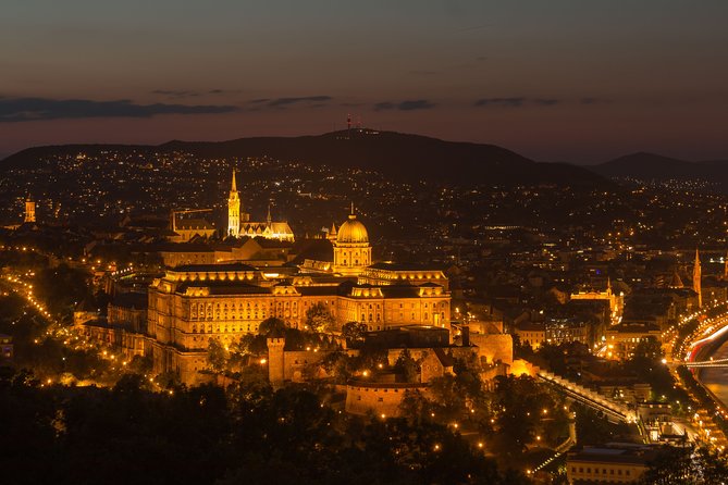 Budapest by night - private driving tour - Getting your bearings at Citadella, Budapest’s big-view kickoff