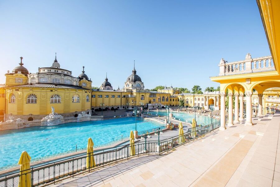 Budapest: Capture the most Photogenic Spots with a Local - Who should book this Budapest photo tour