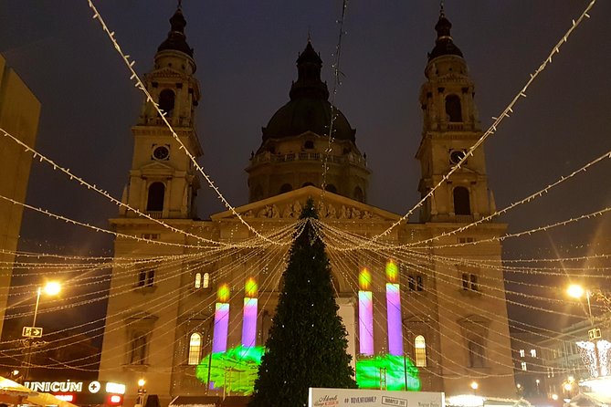 Budapest Christmas Market Tour with Basilica visit & Chimney cake - Visiting three Christmas markets without feeling lost