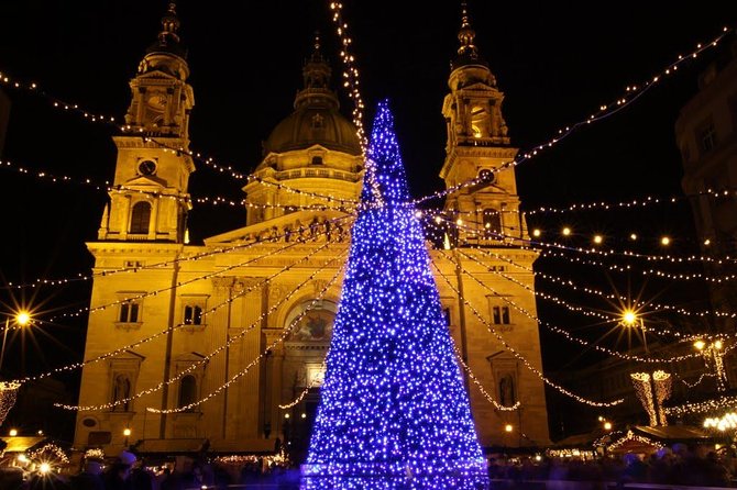 Budapest Christmas Market Tour with Basilica visit & Chimney cake - St Stephen’s Basilica: the video mapping show and included entry