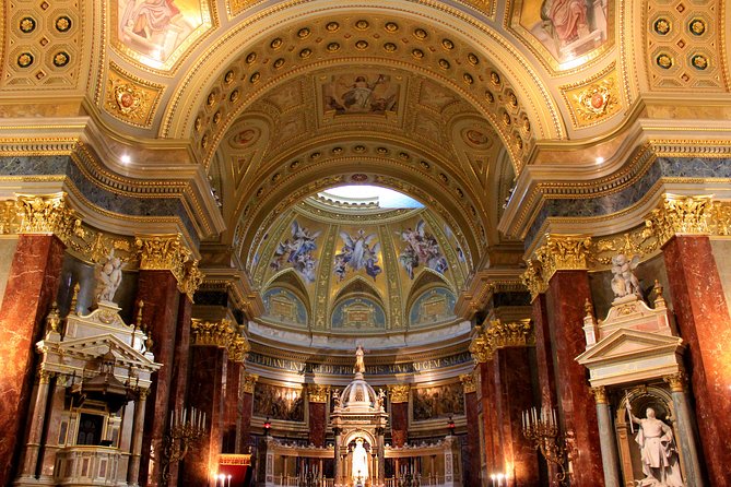 Budapest Christmas Walking Tour & Entry to St Stephen's Basilica - The Danube stops: winter stories, bridge history, and photo ops that actually deliver