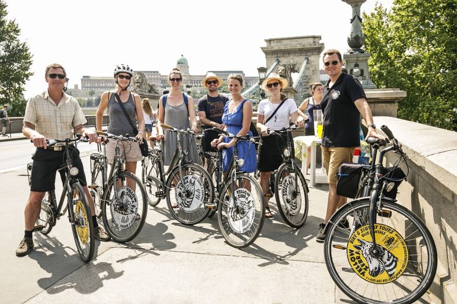 Budapest: City Bike Tour with Coffee Stop - Starting on Andrassy Boulevard: Opera views first, then the climb
